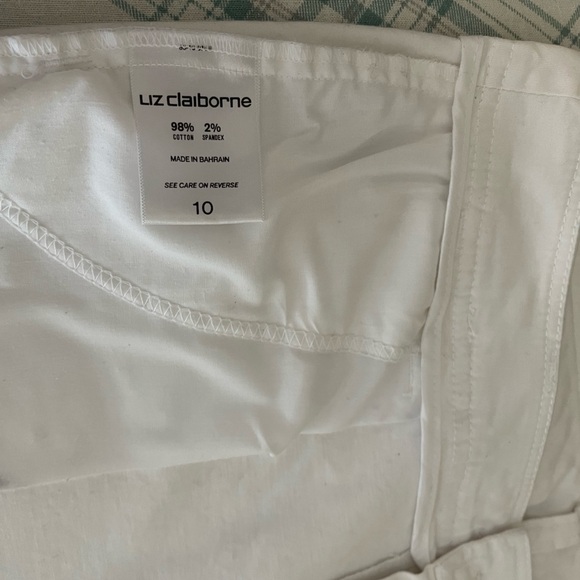 Liz Claiborne Cropped White Chinos Women’s Pants sz.10 - Picture 2 of 10